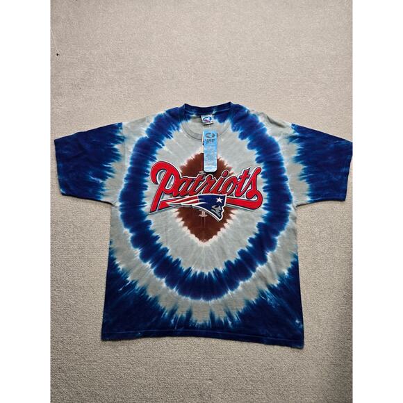 Liquid Blue Other - Vintage Liquid Blue New England Patriots Football Tie Dye Men's T-shirt Size XL